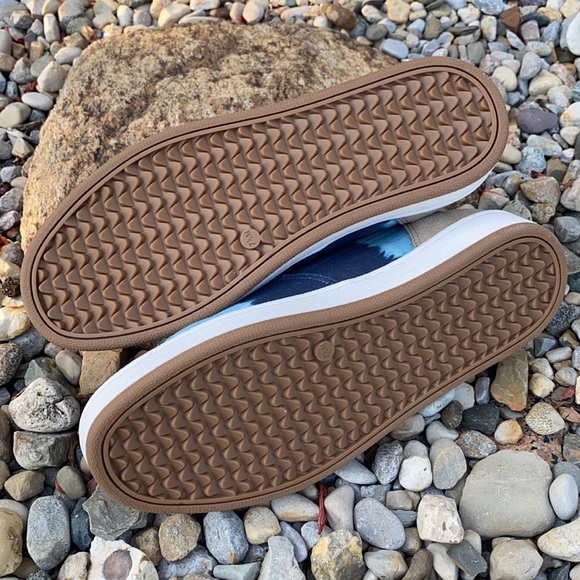 Lucky Brand Sneakers! Size 7.5! - Picture 8 of 10